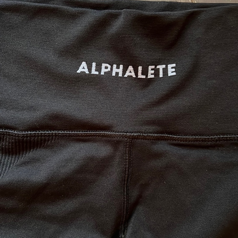 Alphalete Leggings (Black) - M